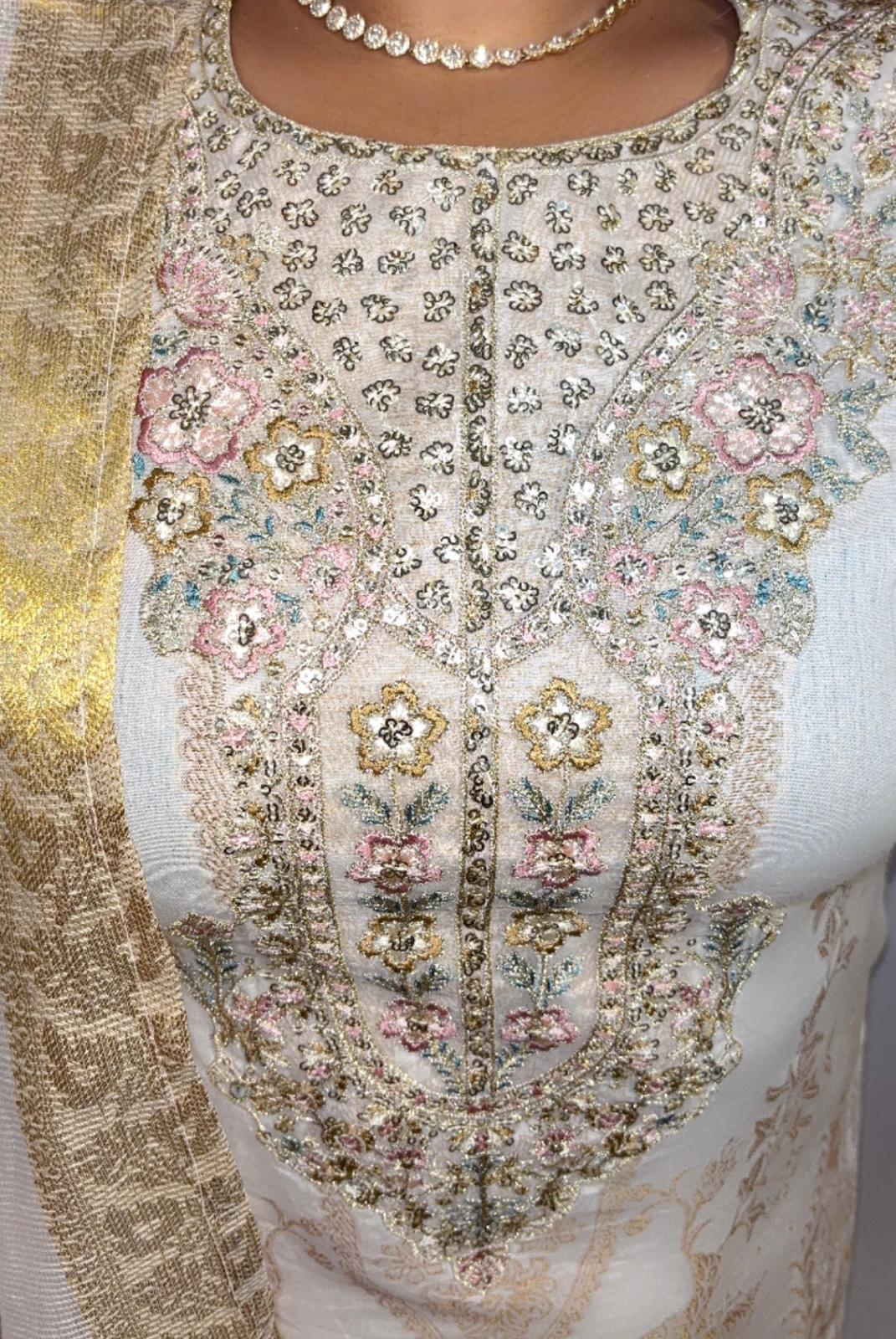 White - Golden Floral Farshi