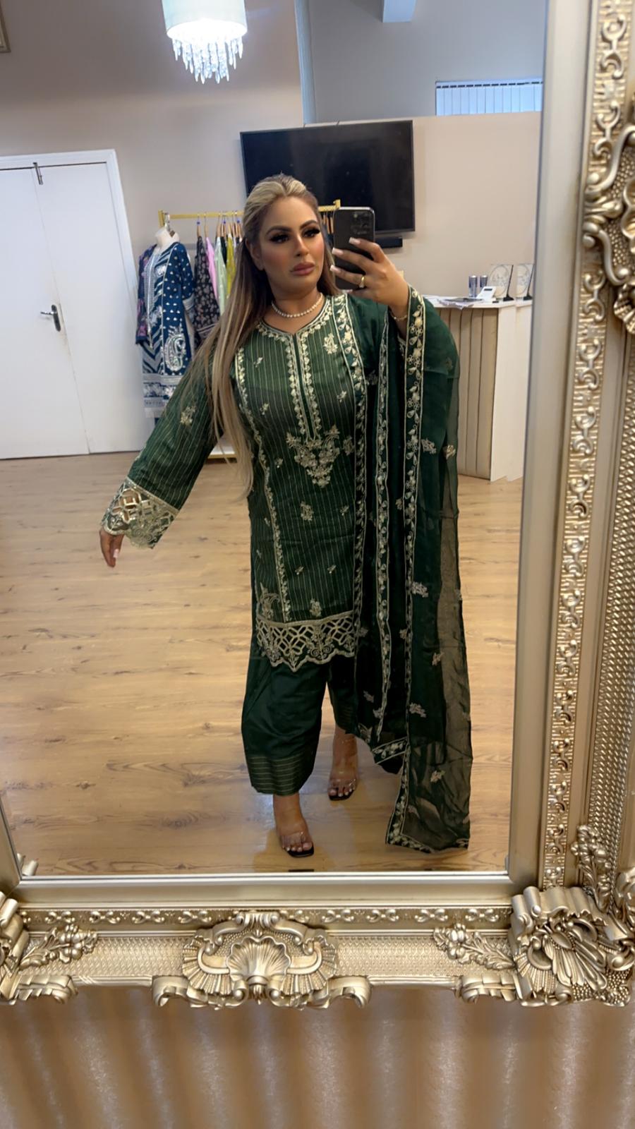 Farshi Suit